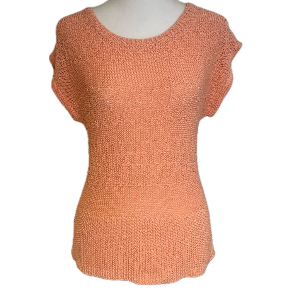 Willi Smith, Chic Orange/ salmon Knit Top beautiful color, size M